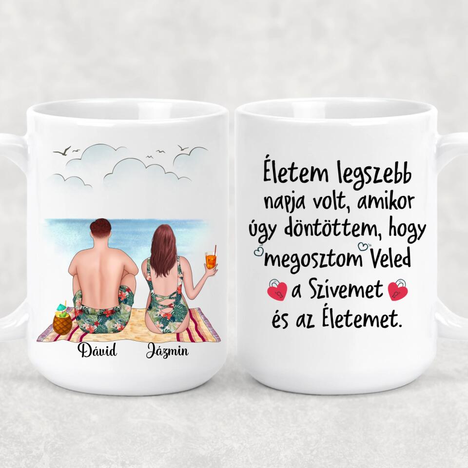 Egyedi bögre pároknak - szerelmesek a strandon