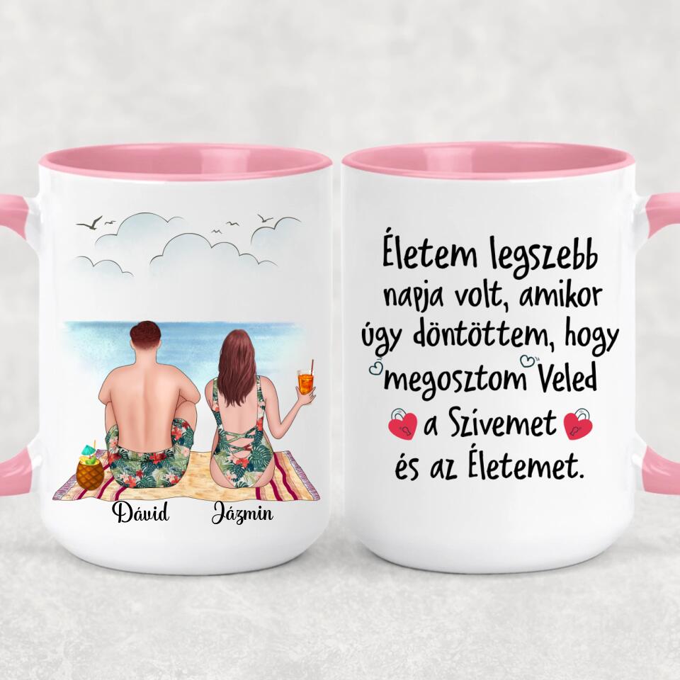Egyedi bögre pároknak - szerelmesek a strandon