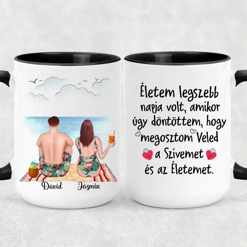 Egyedi bögre pároknak - szerelmesek a strandon