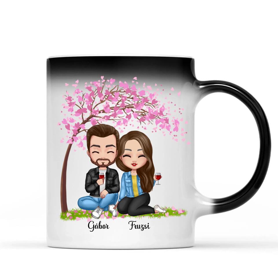 Egyedi szerelmes bögre Chibi karakterekkel