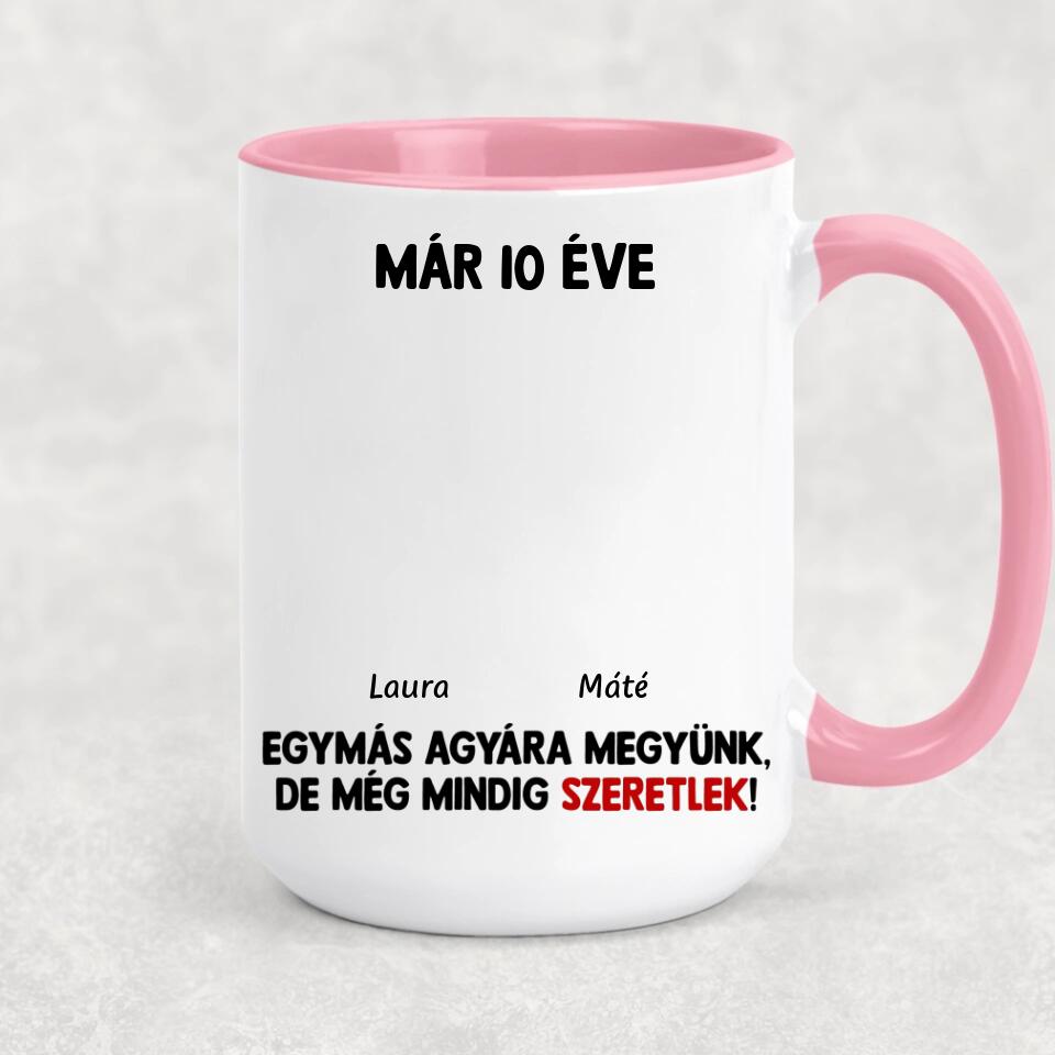 Egyedi bögre szerelmespároknak - egymás agyára megyünk