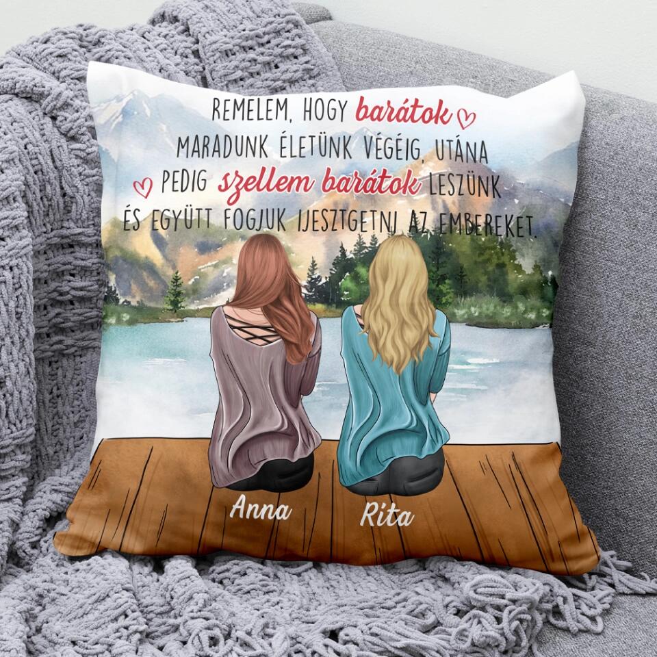 Egyedi párna barátnőknek - szellem barátok
