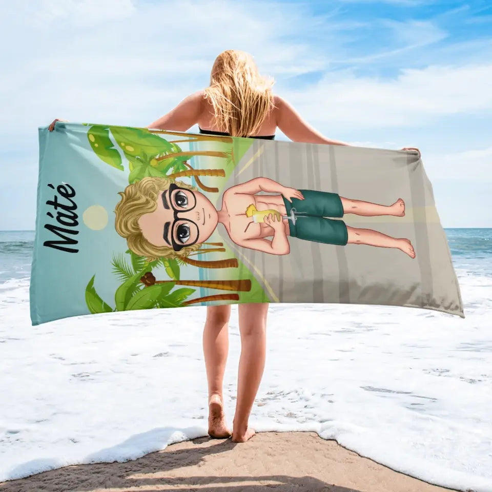 Egyedi strandtörölköző chibi fiúval - a tengerparton