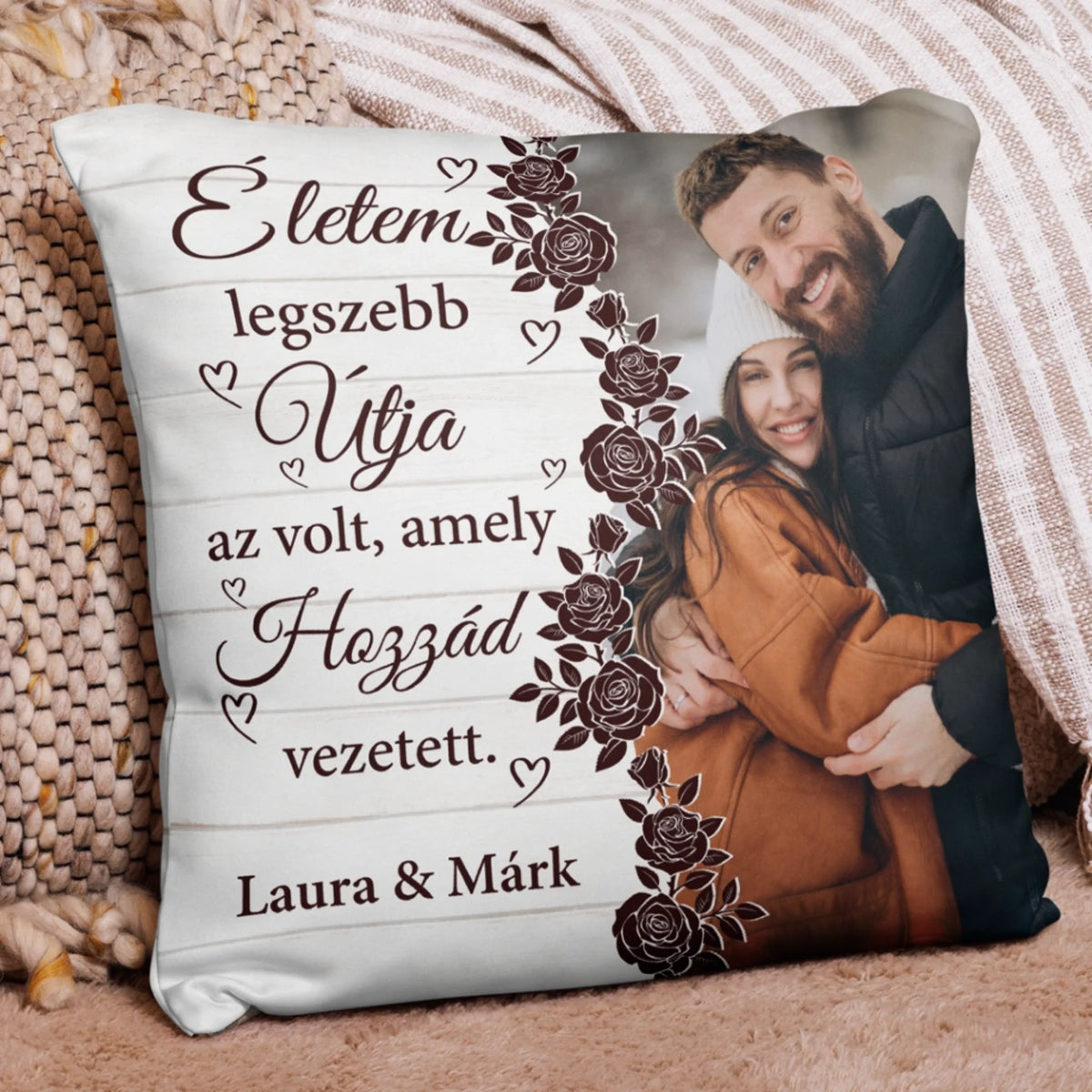 Személyre szabható párna szerelmespároknak